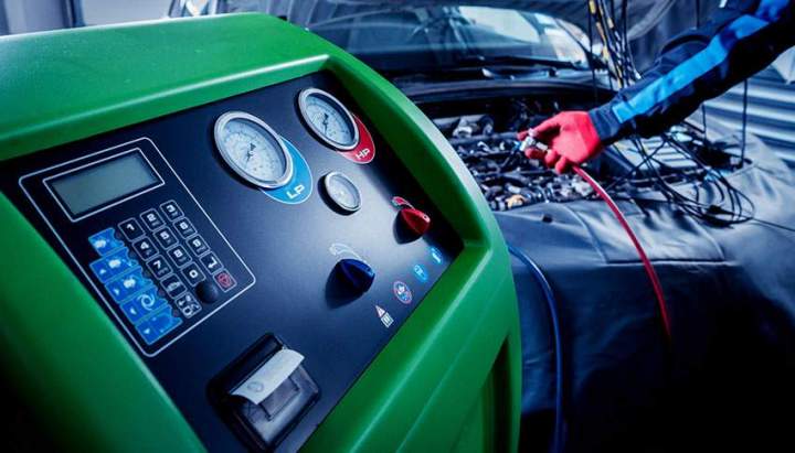 Optimisez les performances de votre véhicule grâce au décalaminage du moteur.